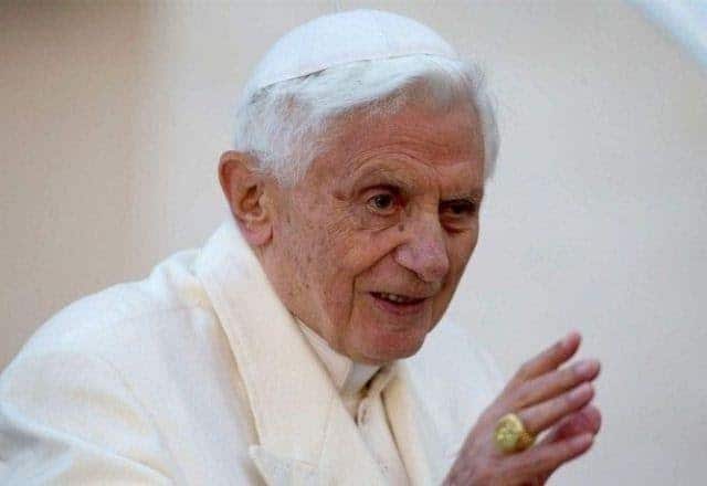 Bento XVI admite erro sobre casos de abusos sexuais na Alemanha