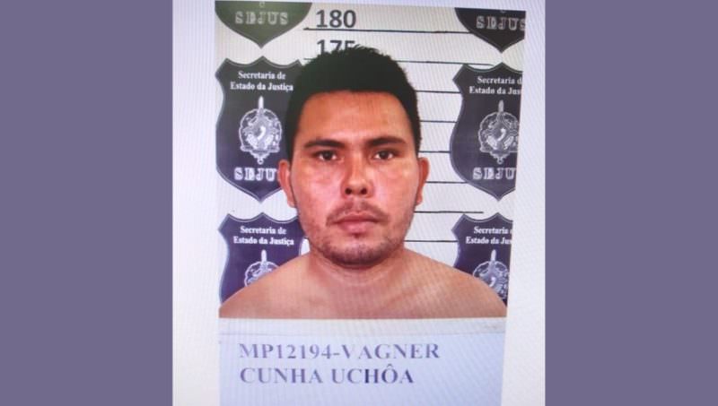 Homem é preso após matar esposa com 10 facadas e ir ao velório no Amazonas