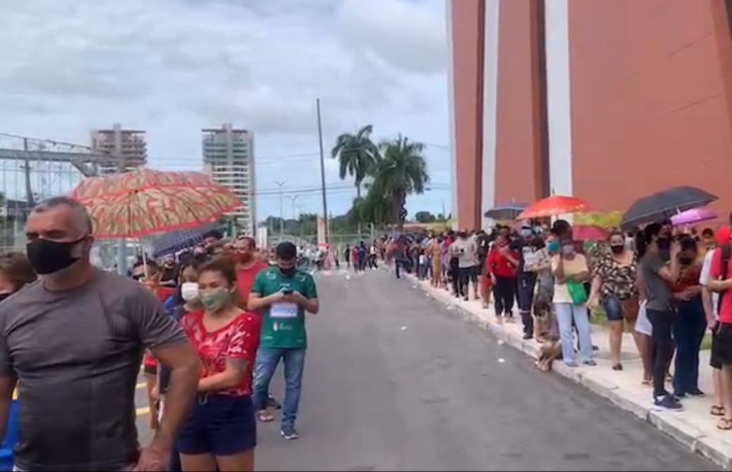 Multidão lota o Vasco Vasques em busca de testagem para Covid: veja onde testar