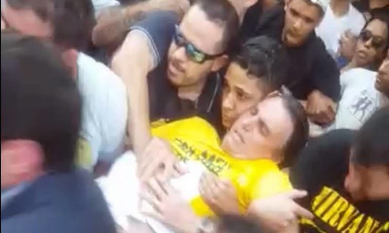 'Acham que é uma armação', reclama Bolsonaro sobre facada em 2018