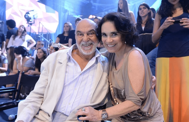 Lima Duarte ironiza apoio de Regina Duarte a Bolsonaro: ‘tira a mão daí’