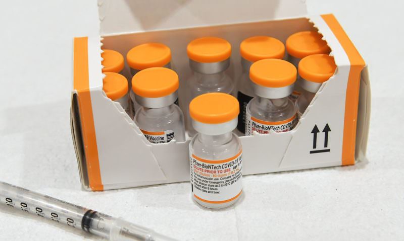 Primeiro lote da vacina infantil da Pfizer chega ao Brasil na próxima semana