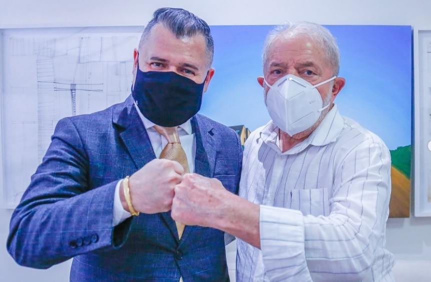PT vai criar podcast gospel para alcançar evangélicos de todo o Brasil