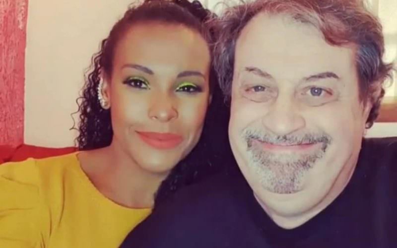 Ex-BBB fala sobre marido intubado: 'Se tivesse se vacinado, não estaria tão ruim'