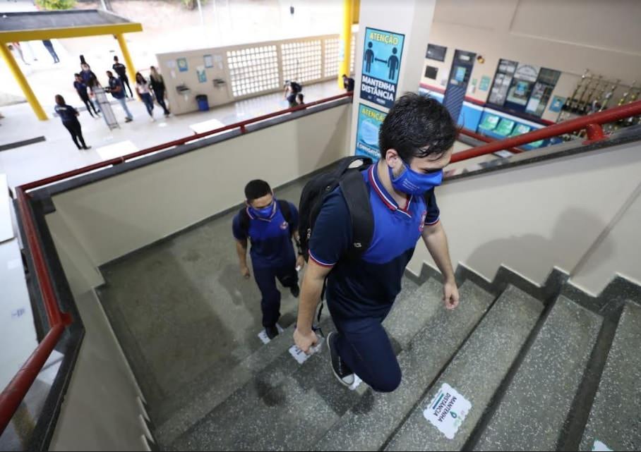 Mais de 417 mil alunos voltam às aulas no Amazonas nesta segunda-feira