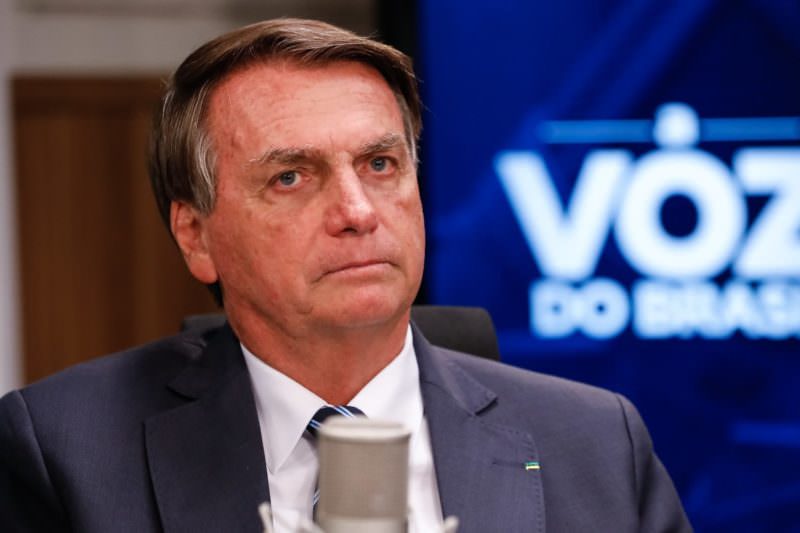 Apesar da tensão, Bolsonaro diz que irá à Rússia na próxima semana