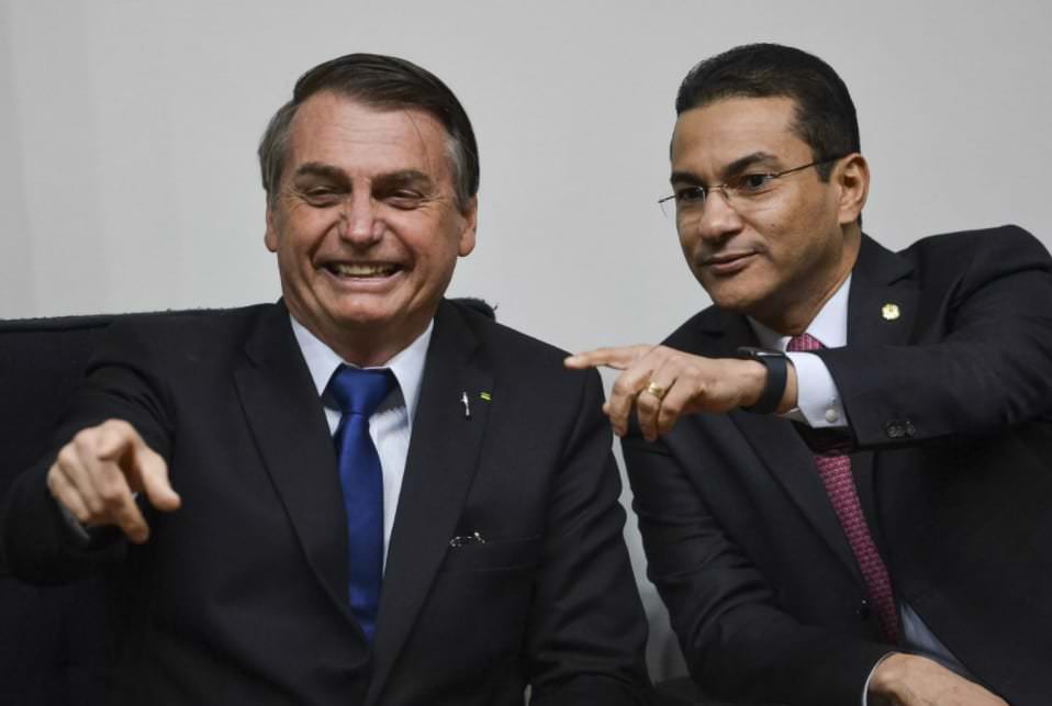 Republicanos quer esperar abril para decidir se apoia Bolsonaro ou não