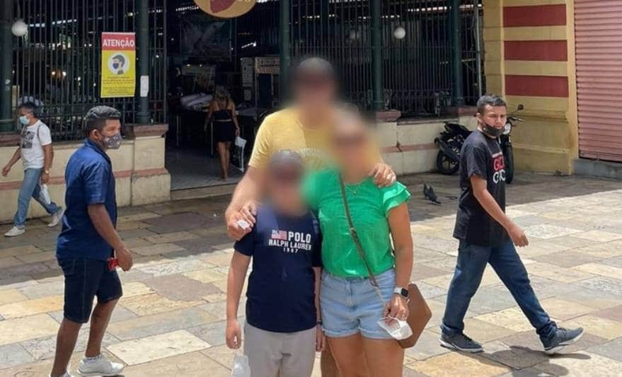 Homem que roubou turistas na frente do Mercado Adolpho Lisboa é preso