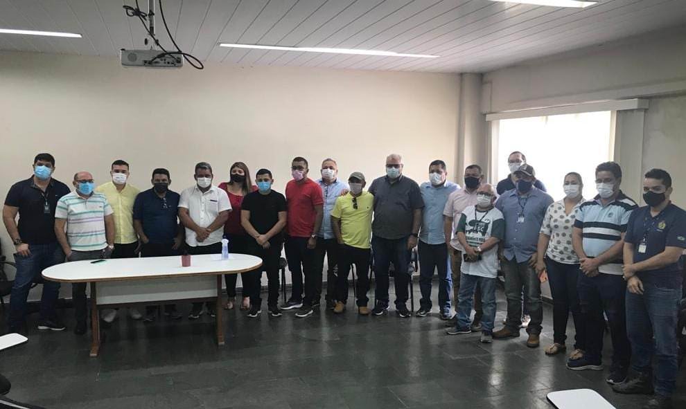 Vereadores e pescadores de Manacapuru se reúnem com Adaf para discutir pesca e aquicultura