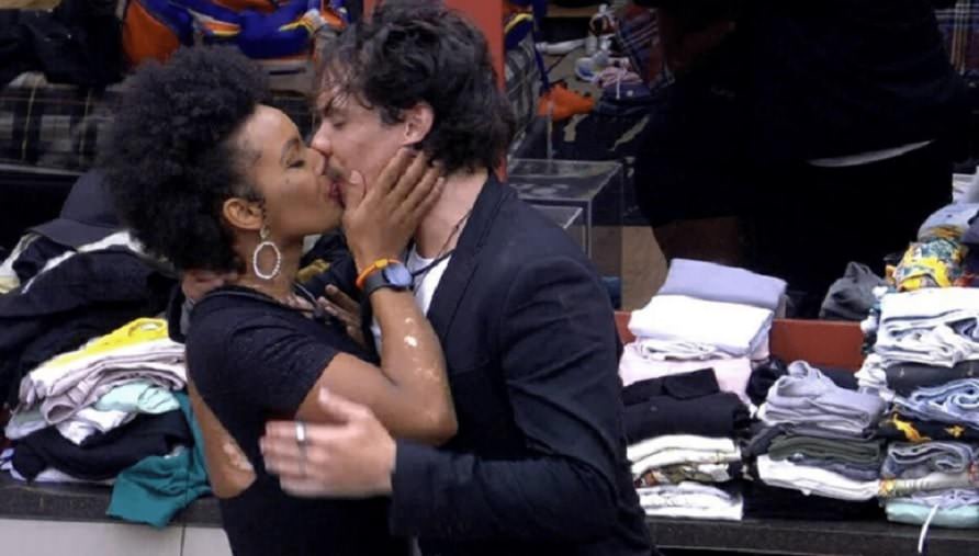 BBB22: Natália se arrepende de beijar Eliezer: 'Estou mal'
