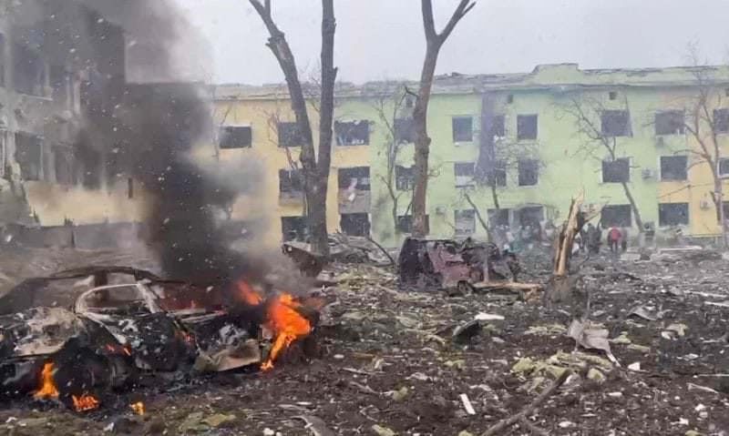 Ucrânia diz que 10 hospitais foram destruídos pelos russos