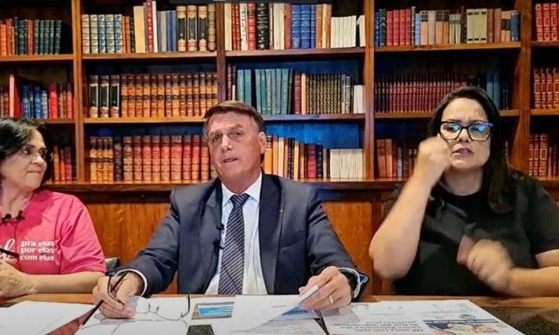 WhatsApp diz a Bolsonaro que lançamento do Comunidades não foi adiado por causa do TSE