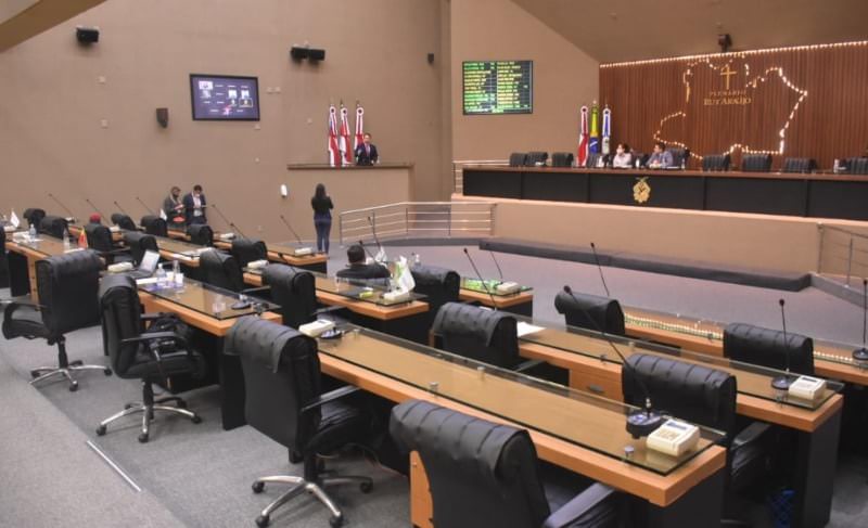 Preocupados com reeleição, deputados do AM somem da Aleam