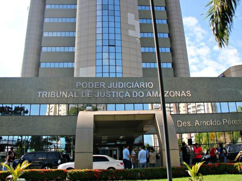 TJAM pretende gastar mais de R$ 1 milhão com assessores de cerimonial