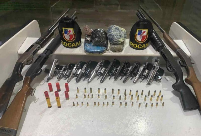Quadrilha com arsenal de guerra atira na Rocam, no interior do AM; dois morrem