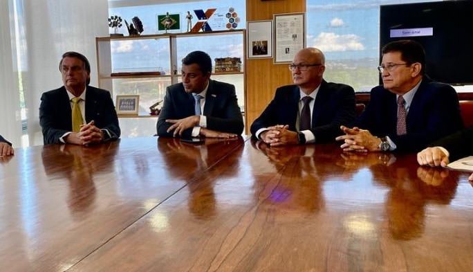 Wilson Lima encontra com Bolsonaro e anuncia manutenção da competitividade da ZFM