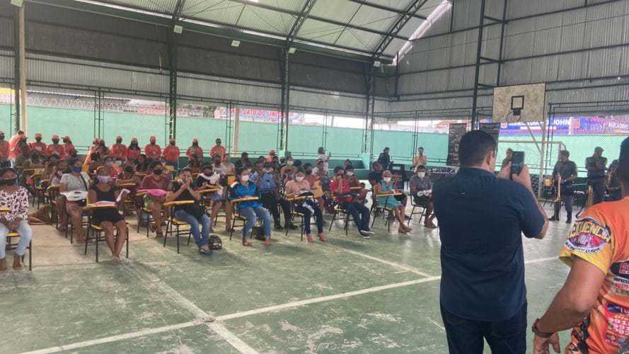 PM promove Ação Solidária dentro do programa Comunidade Mais Segura em Manaus