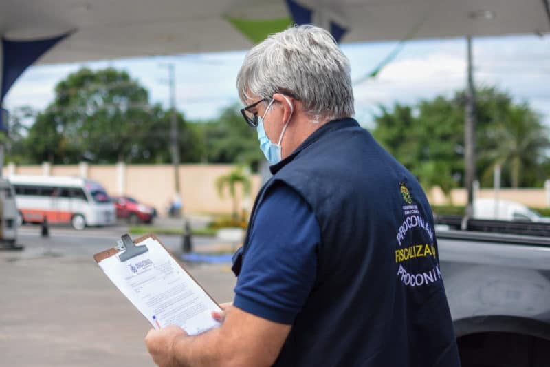 Procon notifica distribuidoras de combustível em Manaus