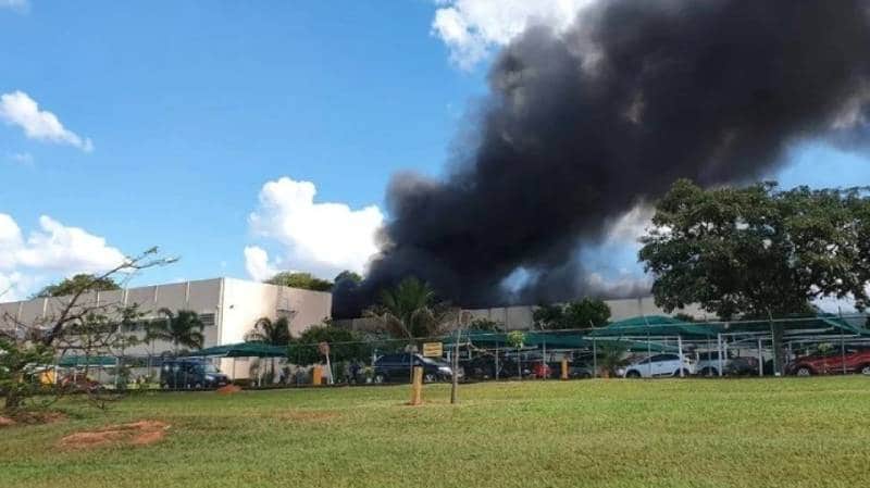 Vídeo: incêndio atinge Palácio do Planalto, em Brasília