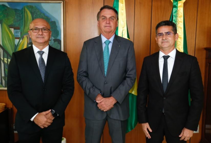 Em áudio, Menezes diz que tirou David Almeida da mesa de Bolsonaro