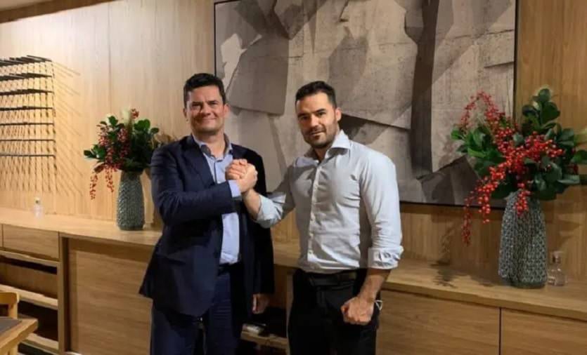 Base de Moro solicita expulsão de 'Mamãe Falei' do Podemos