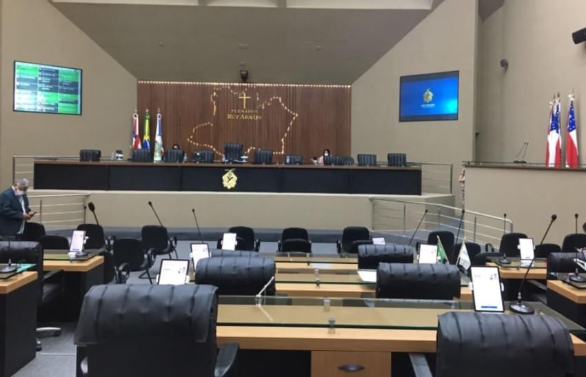 Em ritmo de campanha, apenas 15 deputados aparecem para trabalhar na Aleam nesta quarta