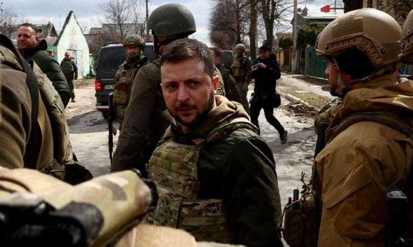 Zelensky pede mais armas e diz que não é hora de negociar com Putin
