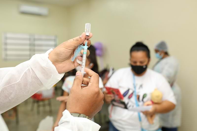 Mais de 50 pontos de vacinação contra Covid devem funcionar nesta segunda-feira em Manaus