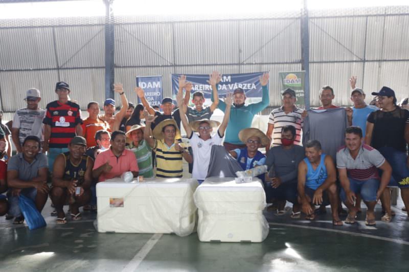 Governo do Estado conclui entregas de kits de pesca artesanal em seis municípios do AM
