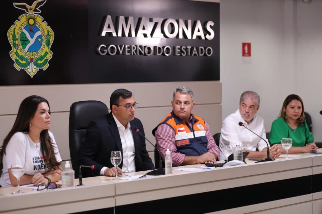 Governador anuncia ações da Operação Enchente 2022 com Auxílio Estadual para 100 mil famílias afetadas pela cheia no AM