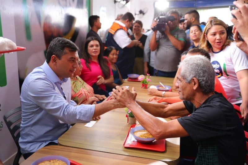 Wilson Lima inaugura novo 'Prato Cheio' no bairro da União