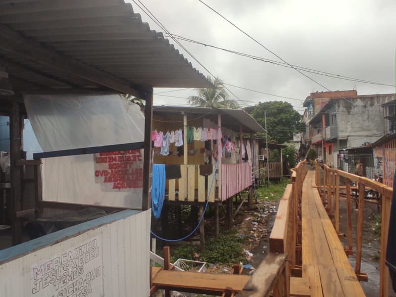 Cheia do rio já dá sinais e famílias da comunidade Cachoeira Grande se sentem abandonadas pela prefeitura