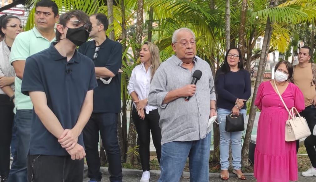 Ao lado de Amazonino, Amom Mandel anuncia filiação ao Cidadania e se diz 'oposição ao sistema'