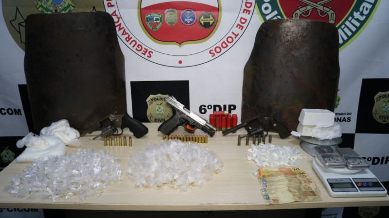Quadrilha envolvida com tráfico de drogas em Iranduba é presa pela polícia