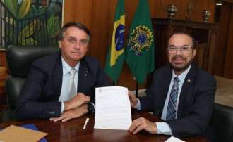 Novo vice-presidente da Câmara diz que será 'difícil' Bolsonaro ser reeleito