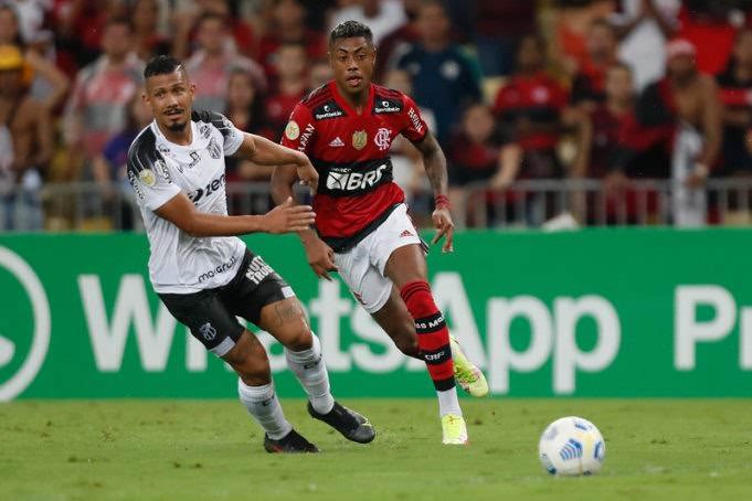Flamengo e Ceará se enfrentam neste sábado pelo Campeonato Brasileiro