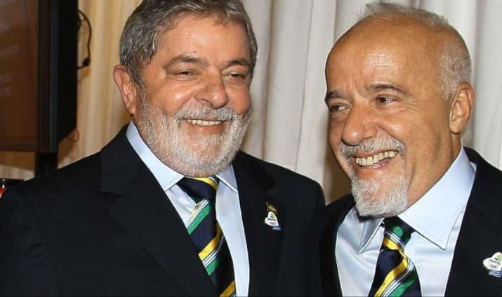Paulo Coelho diz que Lula pode ser responsável pela reeleição de Bolsonaro
