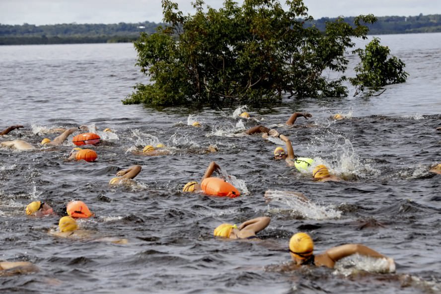 Maratona aquática movimenta o turismo esportivo em Manaus neste domingo