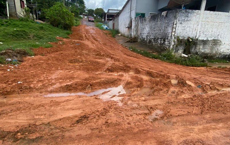 Vídeo: prefeitura de São Gabriel da Cachoeira culpa chuva por ruas cobertas de lama