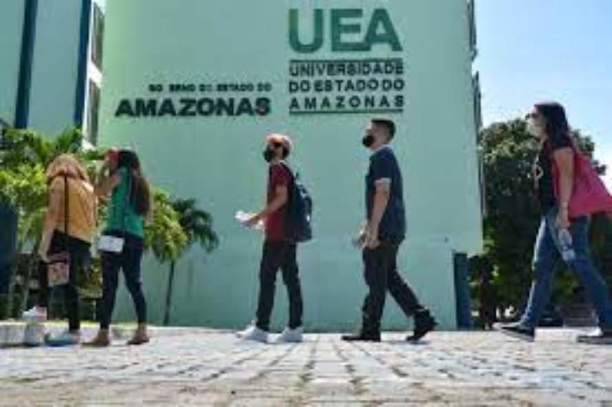 UEA: 1º dia de provas do vestibular tem movimentação tranquila em Manaus
