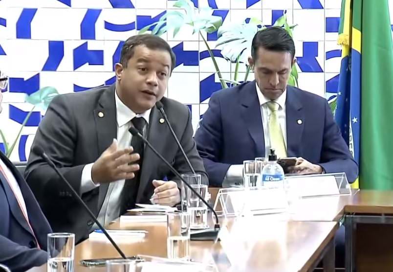 Delegado Pablo se junta à bancada do AM após críticas por não assinar ADI contra decreto de Bolsonaro