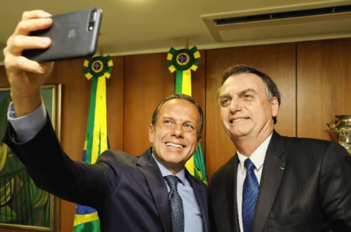 Bolsonaro ironiza saída de Doria da disputa: ‘zero dividido por cem quanto é que é?’