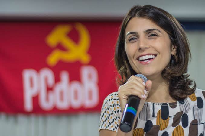 Manuela D’Ávila anuncia que não será candidata nas eleições 2022