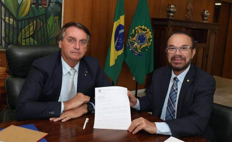 Novo vice-presidente da Câmara diz que será 'difícil' Bolsonaro ser reeleito