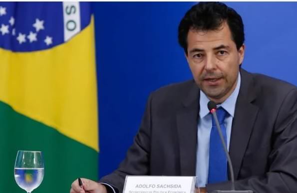 Novo ministro diz que pedirá estudos para privatizar Petrobras e estatal do pré-sal