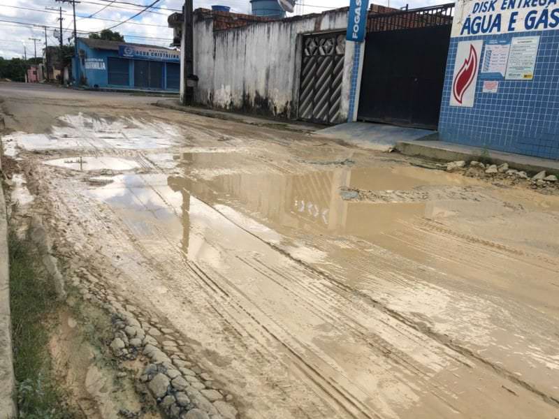 Moradores do Nova Cidade denunciam Seminf por asfaltar bairro pela metade: 'sumiram'