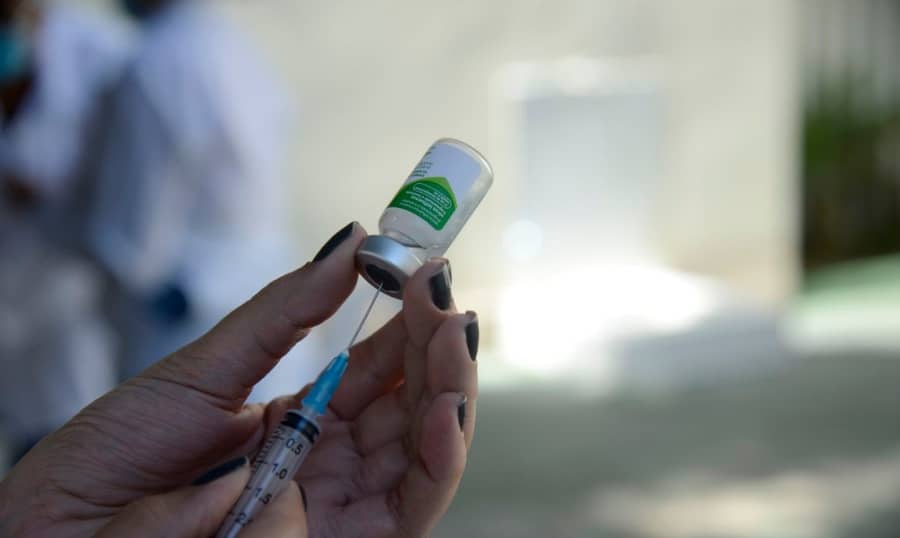 Ministério da Saúde amplia quarta dose para pessoas acima de 50 anos