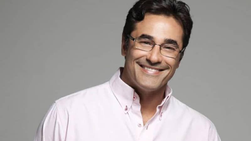 Luciano Szafir recebe alta após retirada de bolsa de colostomia