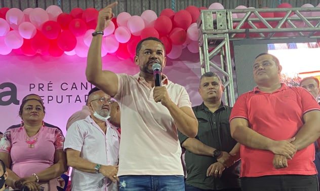 Rozenha lança pré-candidatura a deputado estadual: 'não preciso da política para sobreviver'
