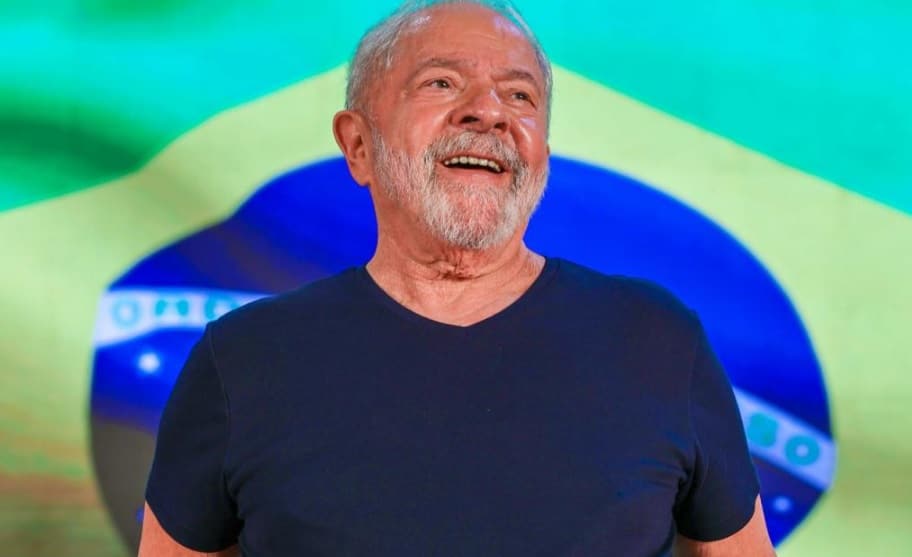 Mágica ou milagre? Lula promete fazer mais em 4 anos do que fez em 8!